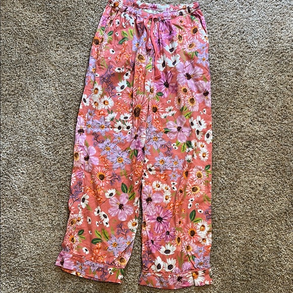 Rachel Parcell Pink and White Pajama Set Intimates & Sleepwear - Picture 4 of 5